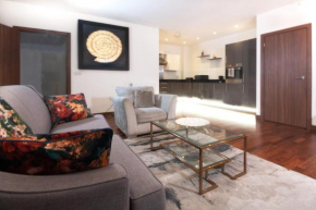 Spacious 3-Bed House close to the O2 Arena & Tube